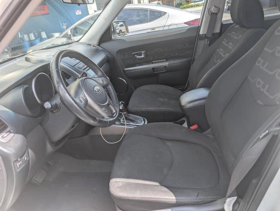 2012 Kia Soul - Image 10 of 15