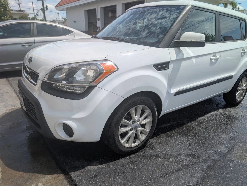 2012 Kia Soul - Image 2 of 15