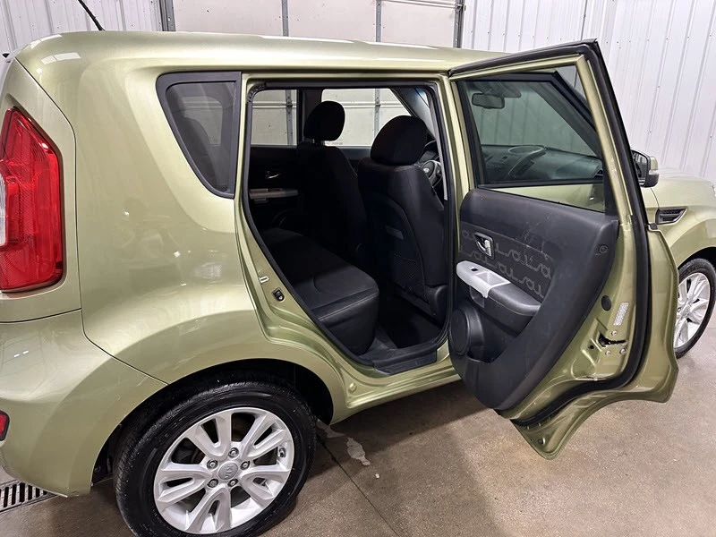 2012 Kia Soul - Image 14 of 21