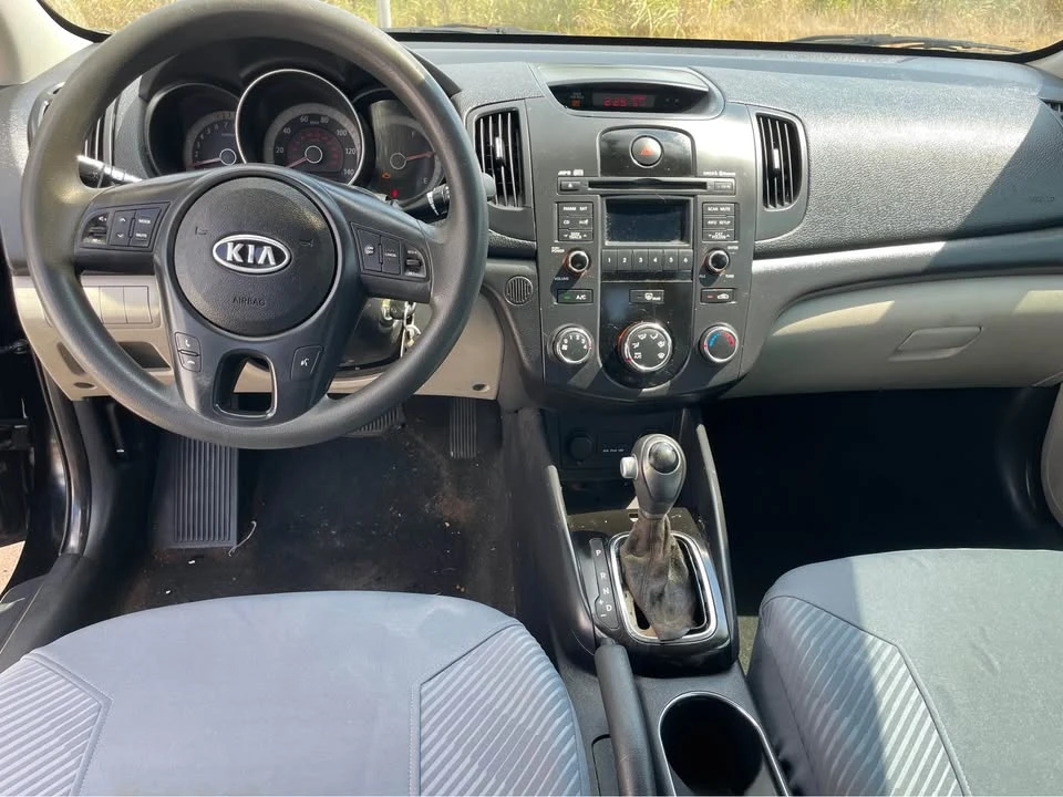 2012 Kia Forte - Image 5 of 7