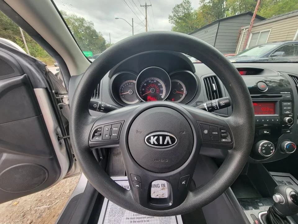 2012 Kia Forte - Image 6 of 9