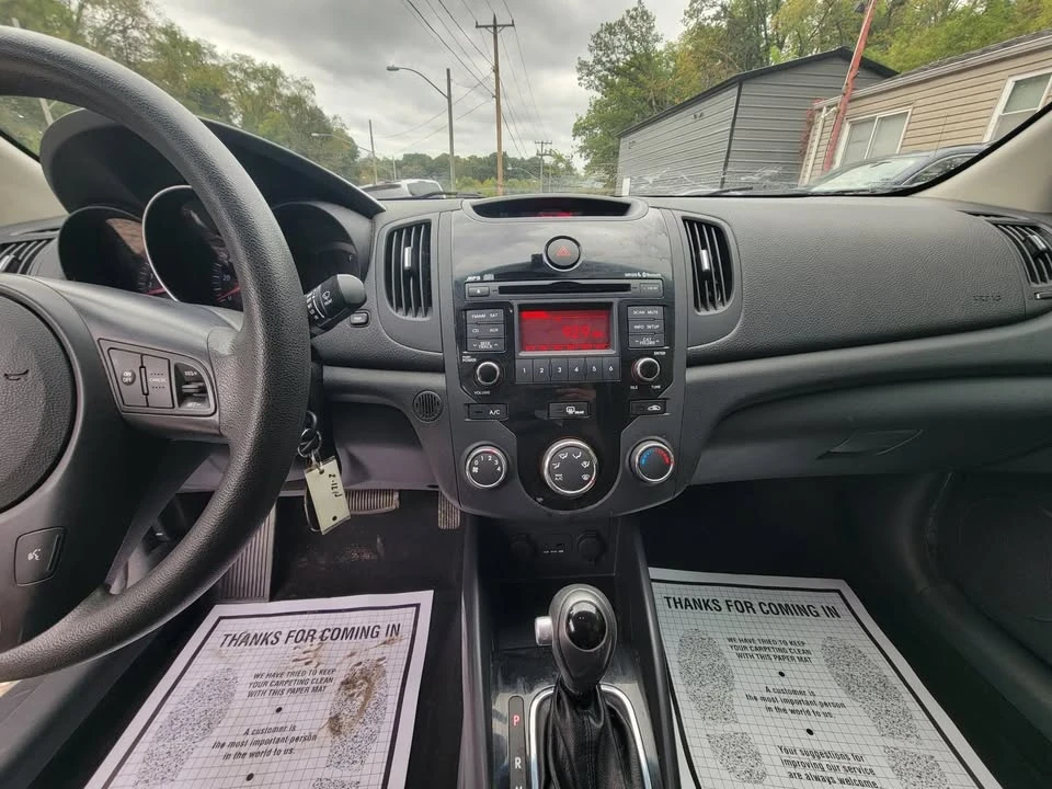 2012 Kia Forte - Image 7 of 9