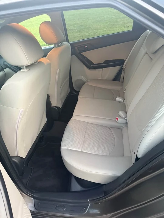 2012 Kia Forte - Image 10 of 14