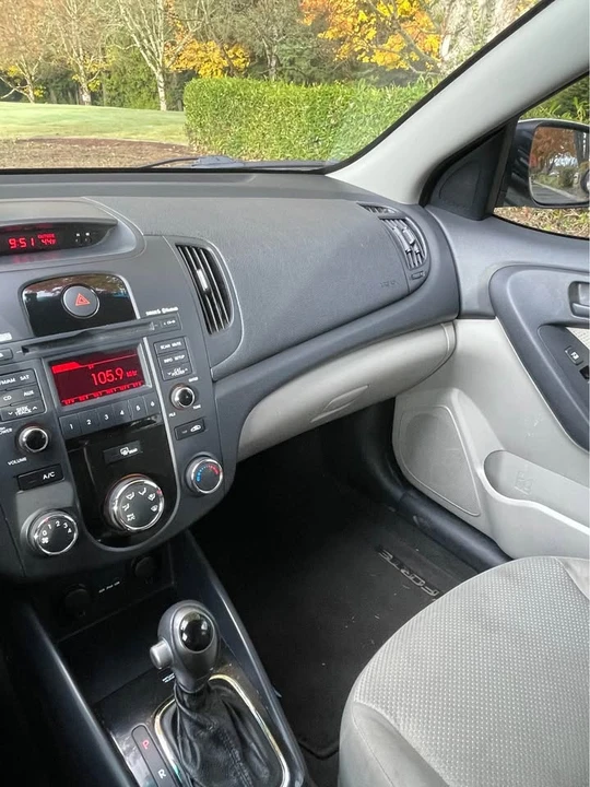 2012 Kia Forte - Image 6 of 9