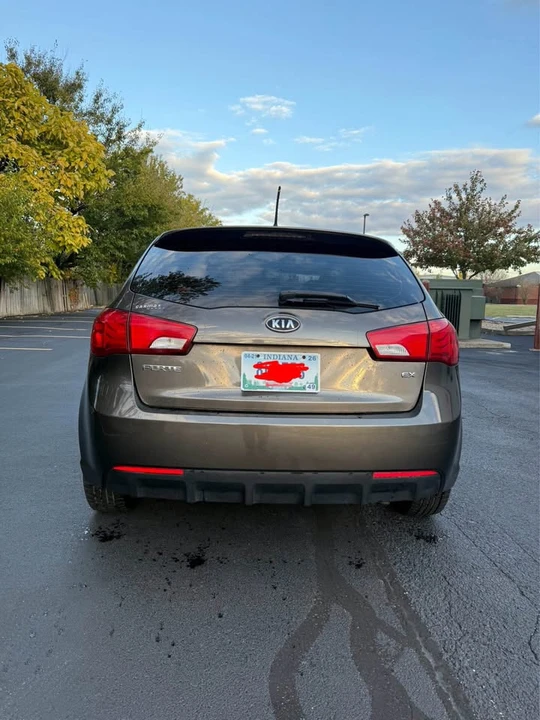 2012 Kia Forte - Image 2 of 15