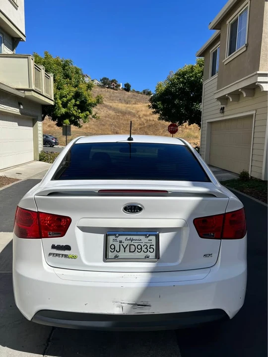 2012 Kia Forte - Image 5 of 12