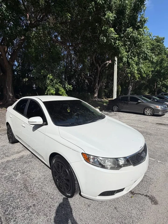2012 Kia Forte - Image 14 of 16