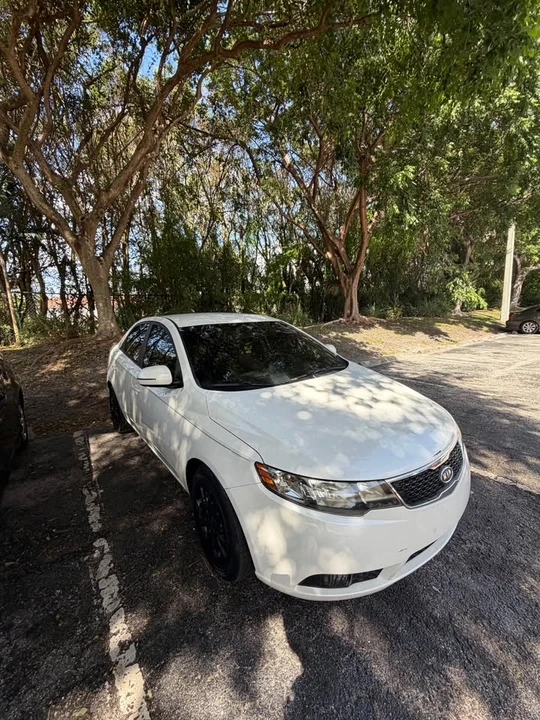 2012 Kia Forte - Image 3 of 16