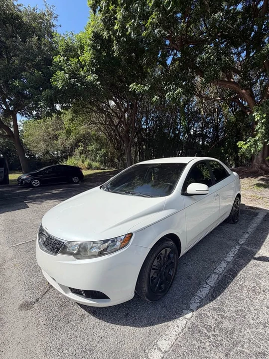 2012 Kia Forte - Image 15 of 16