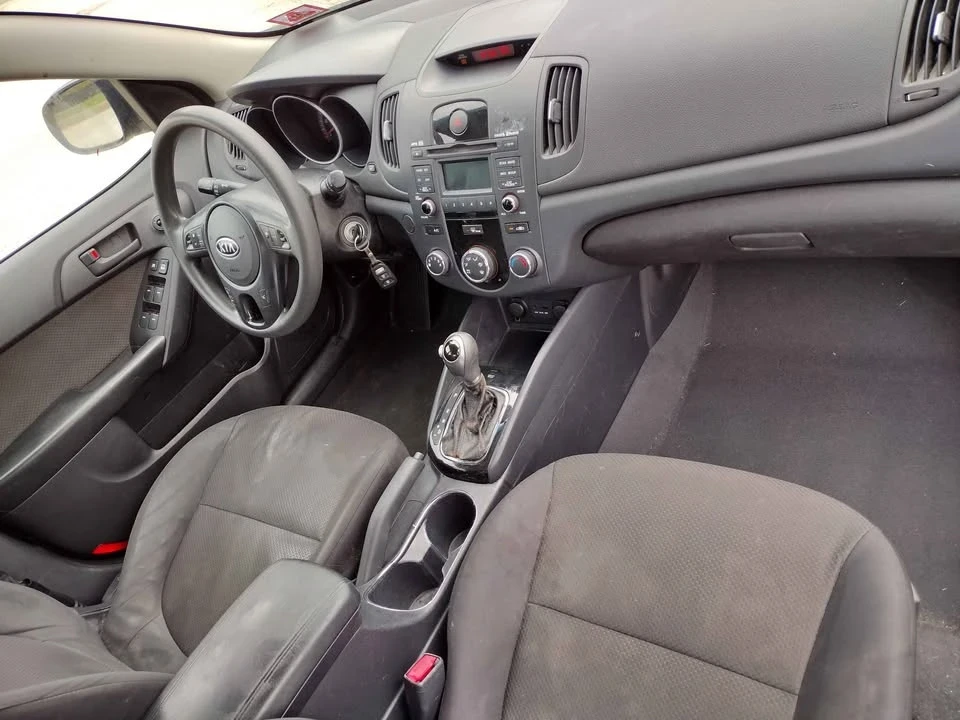 2012 Kia Forte - Image 10 of 11