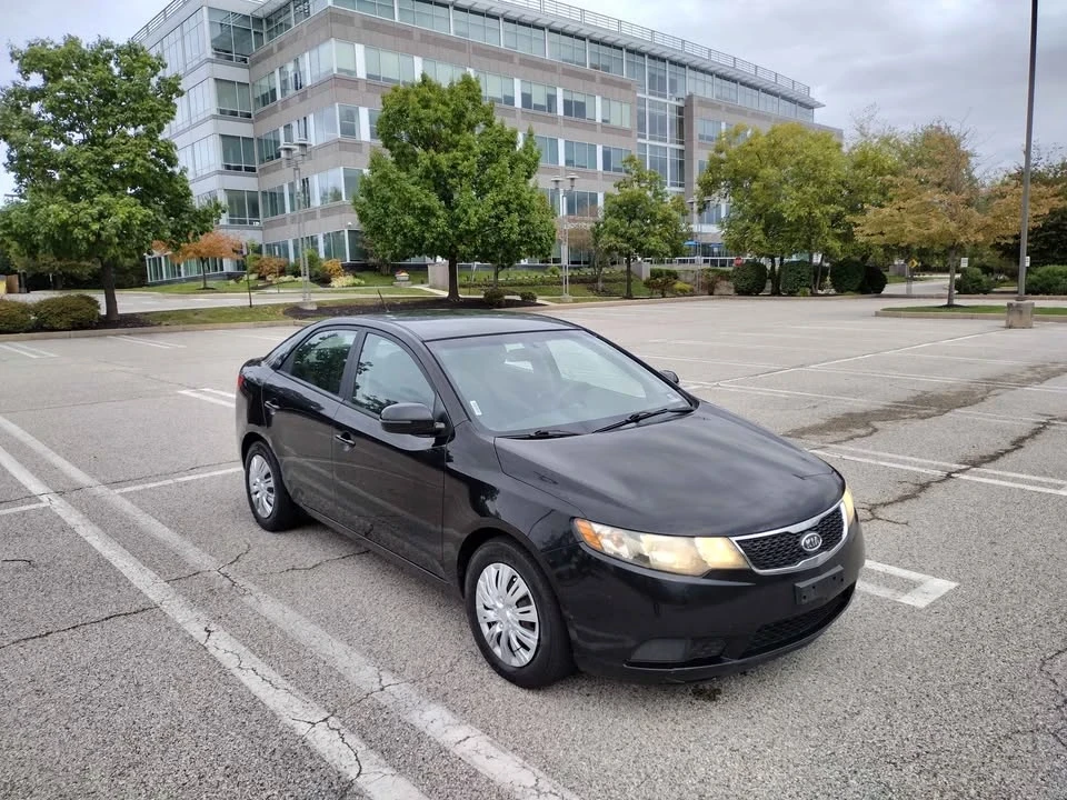 2012 Kia Forte - Image 2 of 11