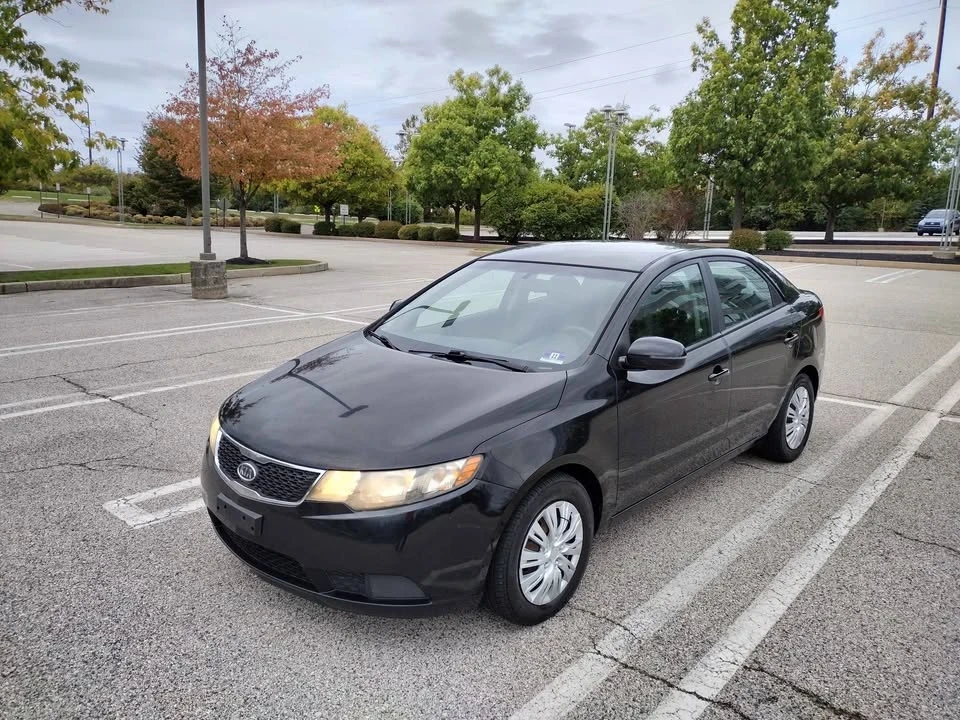 2012 Kia Forte - Image 5 of 11