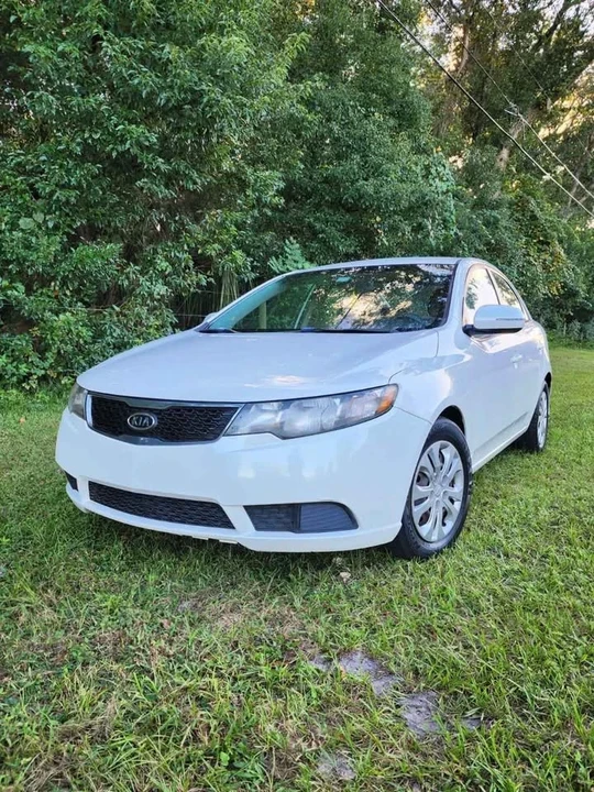 2012 Kia Forte - Image 2 of 13