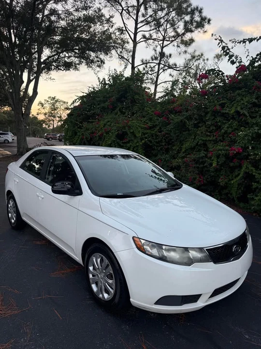 2012 Kia Forte - Image 2 of 7