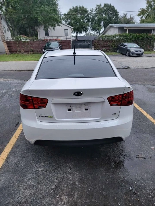 2012 Kia Forte - Image 4 of 11