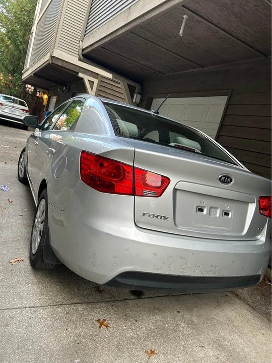2012 Kia Forte - Image 2 of 5