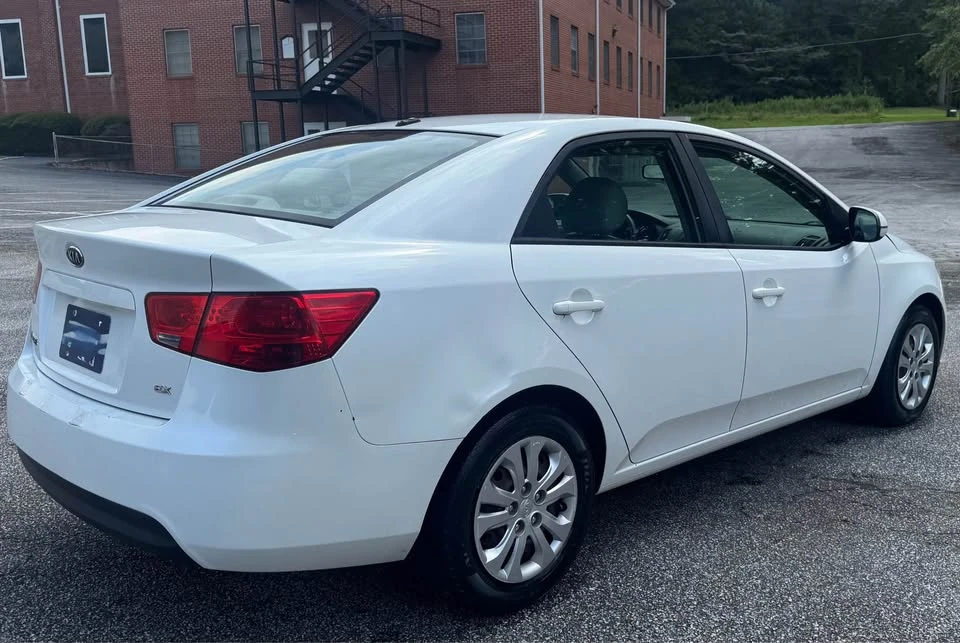 2012 Kia Forte - Image 4 of 9