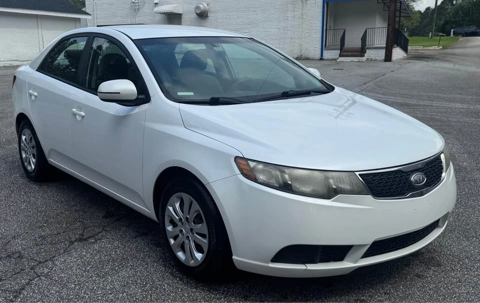 2012 Kia Forte - Image 2 of 9