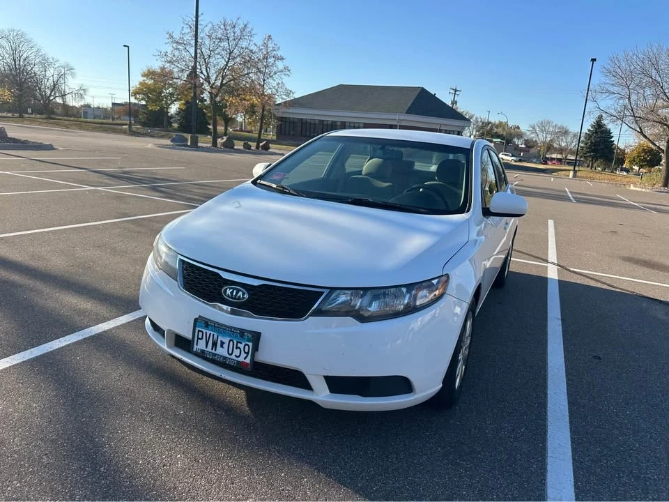 2012 Kia Forte - Image 2 of 7