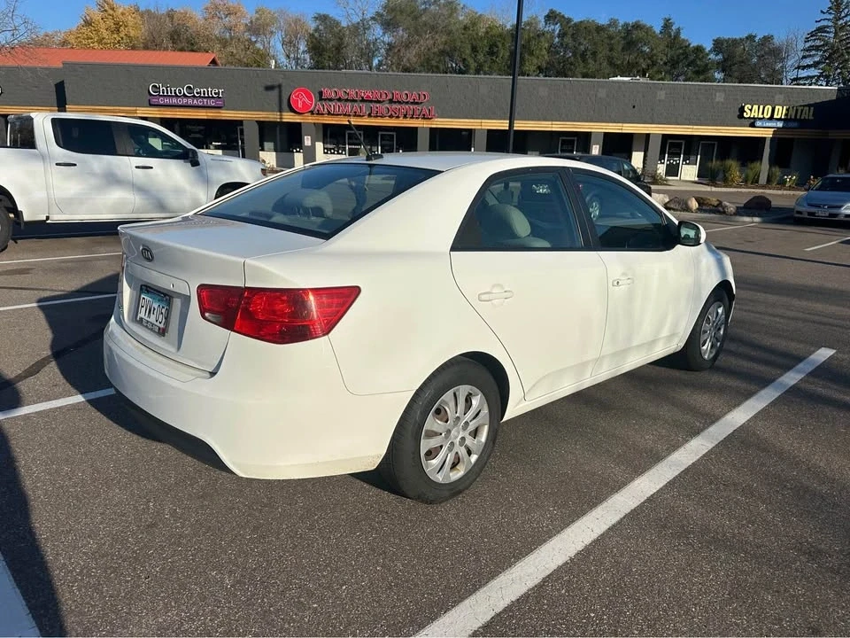 2012 Kia Forte - Image 5 of 7