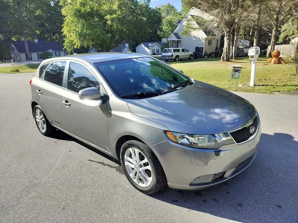 2012 Kia Forte - Image 2 of 9