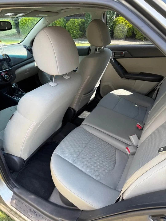 2012 Kia Forte - Image 11 of 16