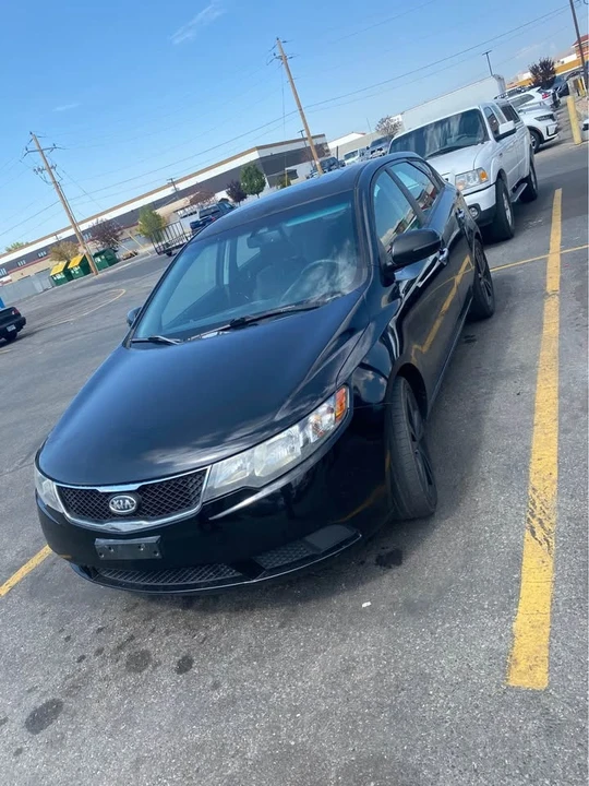 2012 Kia Forte - Image 2 of 7