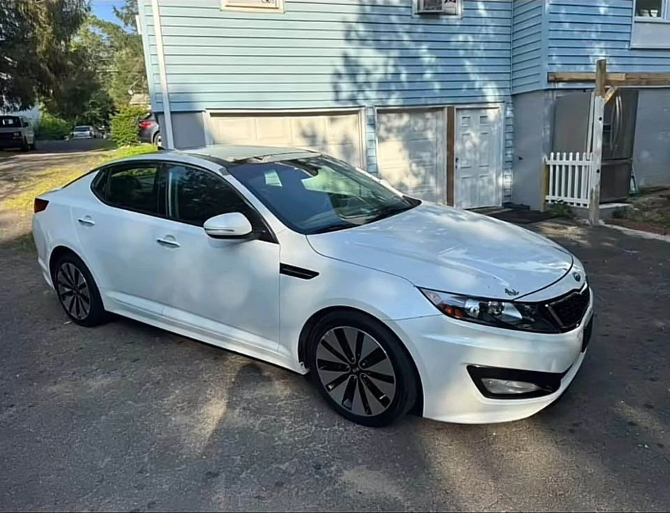2012 Kia Optima/K5 - Image 2 of 5
