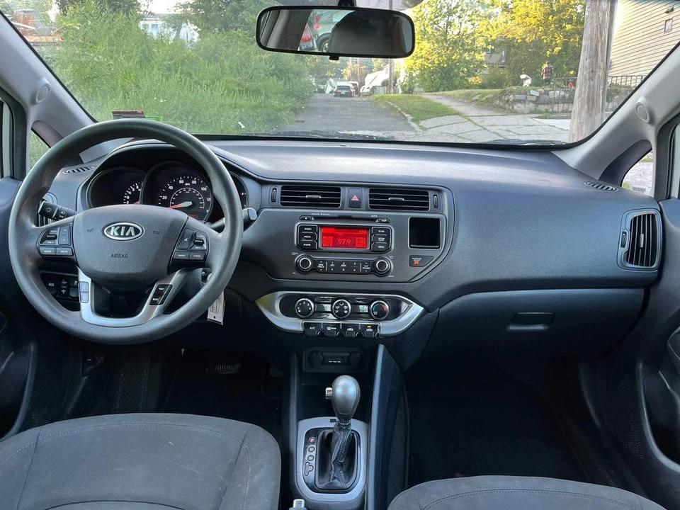 2012 Kia Rio - Image 10 of 11
