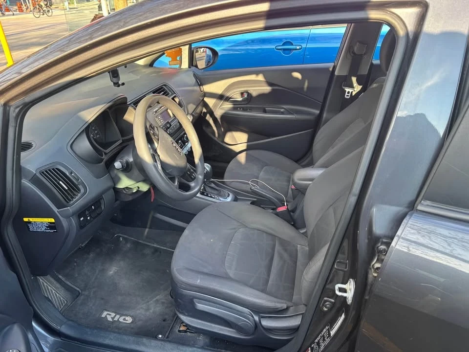 2012 Kia Rio - Image 2 of 9