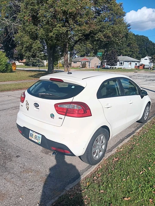 2012 Kia Rio - Image 2 of 10