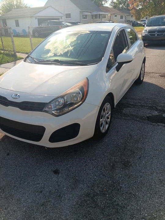 2012 Kia Rio - Image 4 of 10