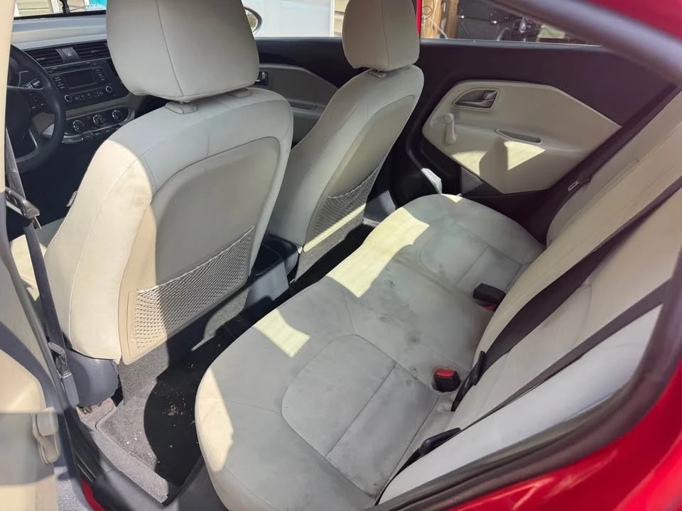 2012 Kia Rio - Image 11 of 15