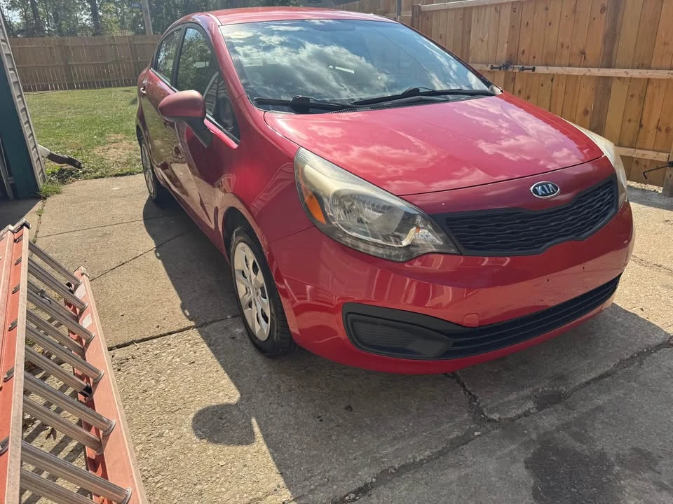 2012 Kia Rio - Image 2 of 15