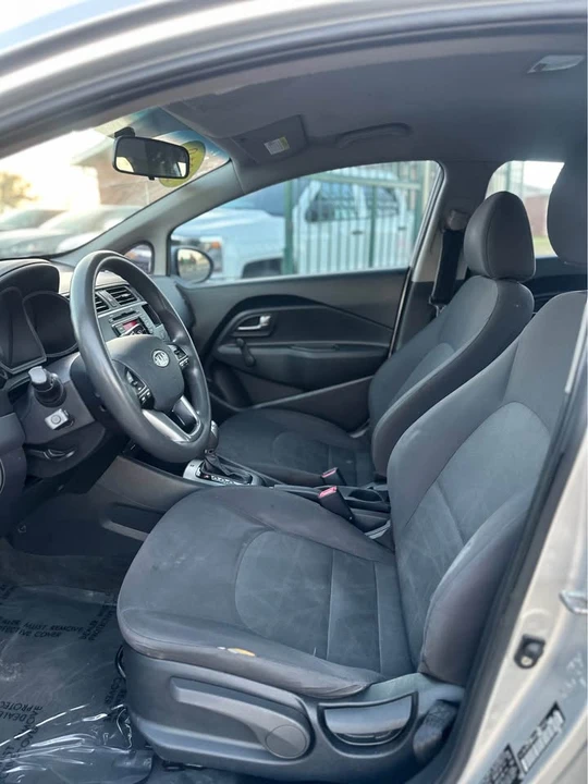 2012 Kia Rio - Image 7 of 13