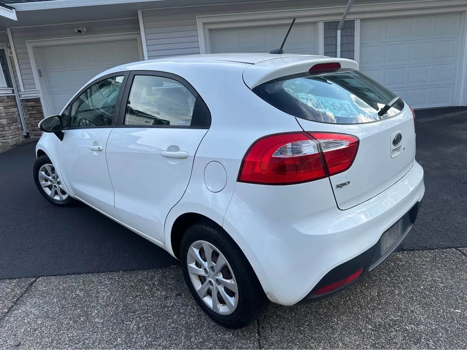2012 Kia Rio - Image 6 of 9