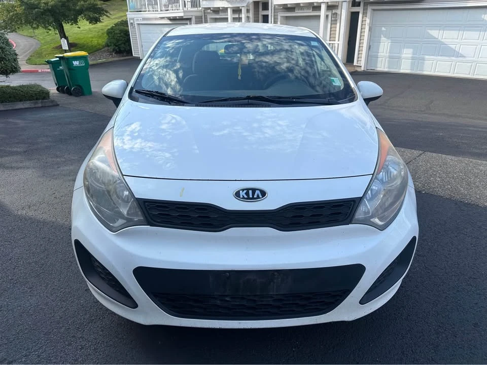 2012 Kia Rio - Image 2 of 9