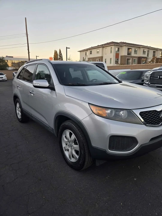 2012 Kia Sorento - Image 4 of 10