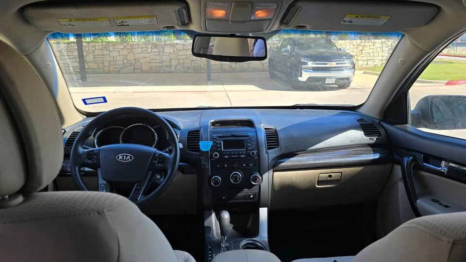 2012 Kia Sorento - Image 7 of 7