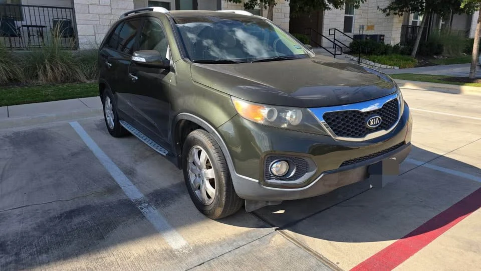 2012 Kia Sorento - Image 2 of 7