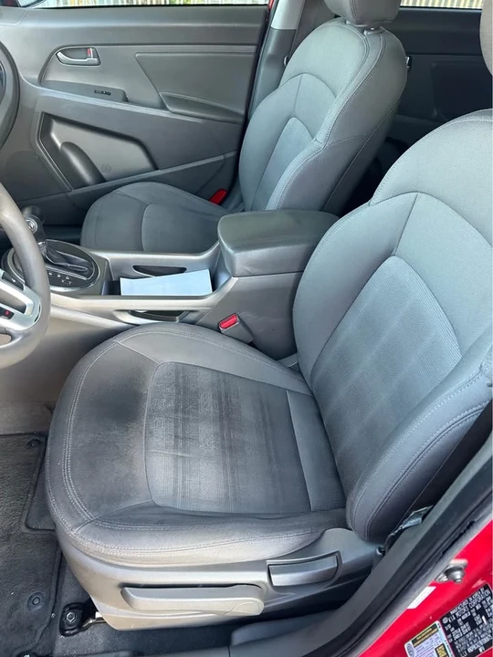 2012 Kia Spectra - Image 8 of 10