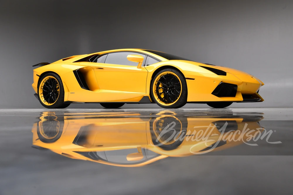2012 Lamborghini Aventador LP700-4 - Image 4 of 15