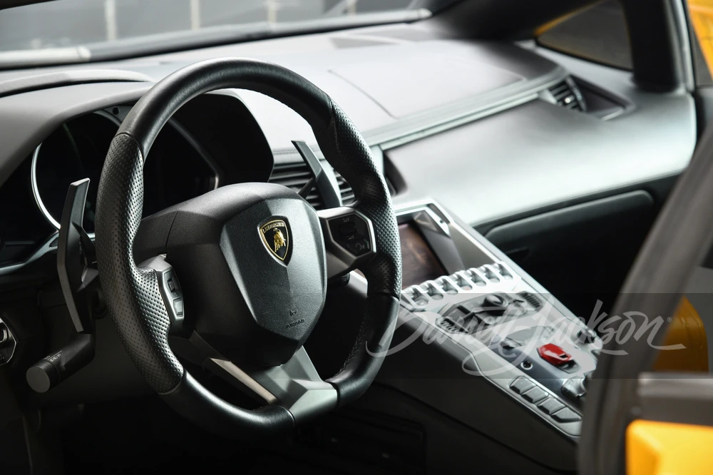 2012 Lamborghini Aventador LP700-4 - Image 6 of 15