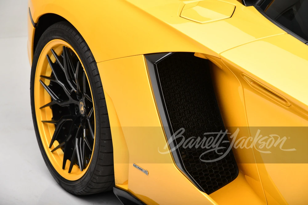 2012 Lamborghini Aventador LP700-4 - Image 10 of 15