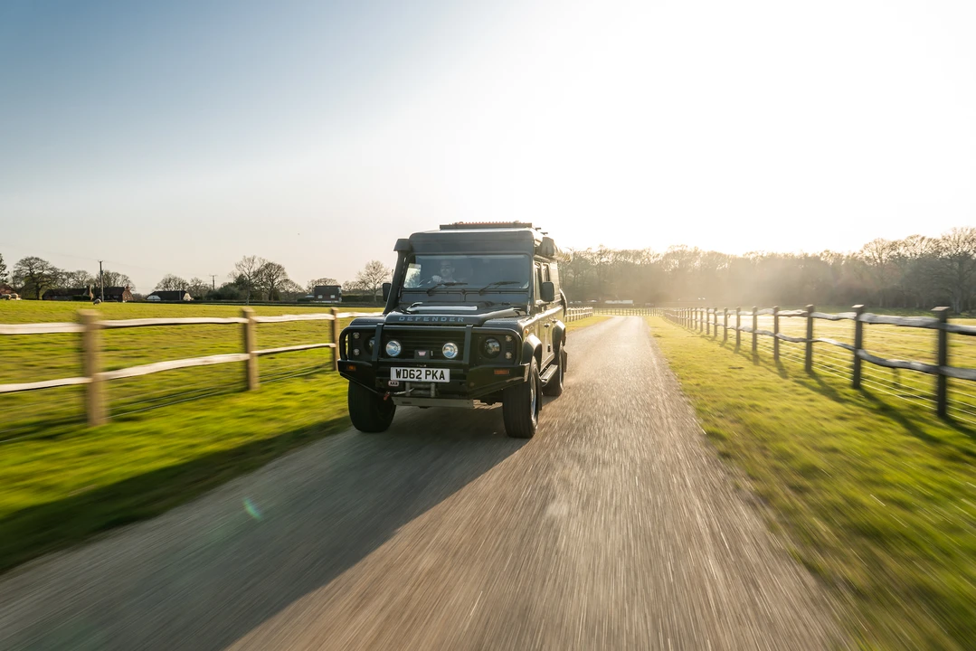 2012 Land Rover Defender 110 - Image 15 of 31