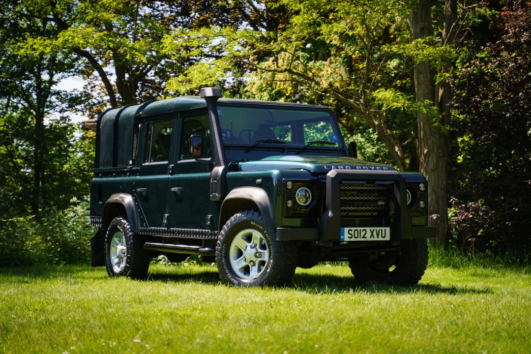 2012 Land Rover Defender 110 - Image 15 of 31