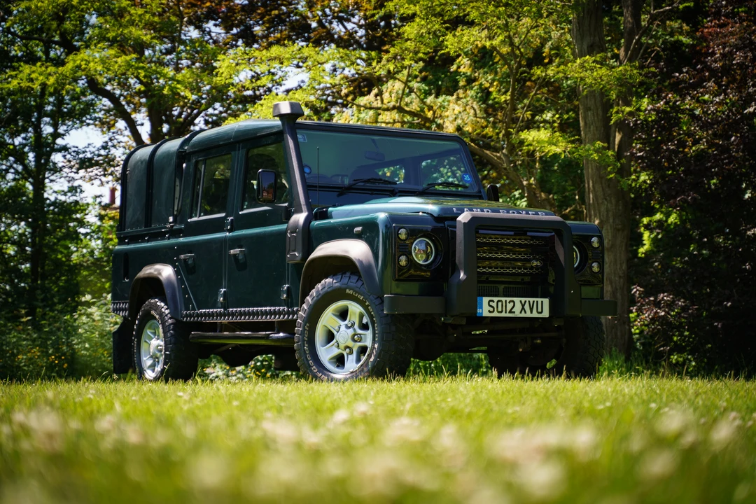 2012 Land Rover Defender 110 - Image 16 of 31