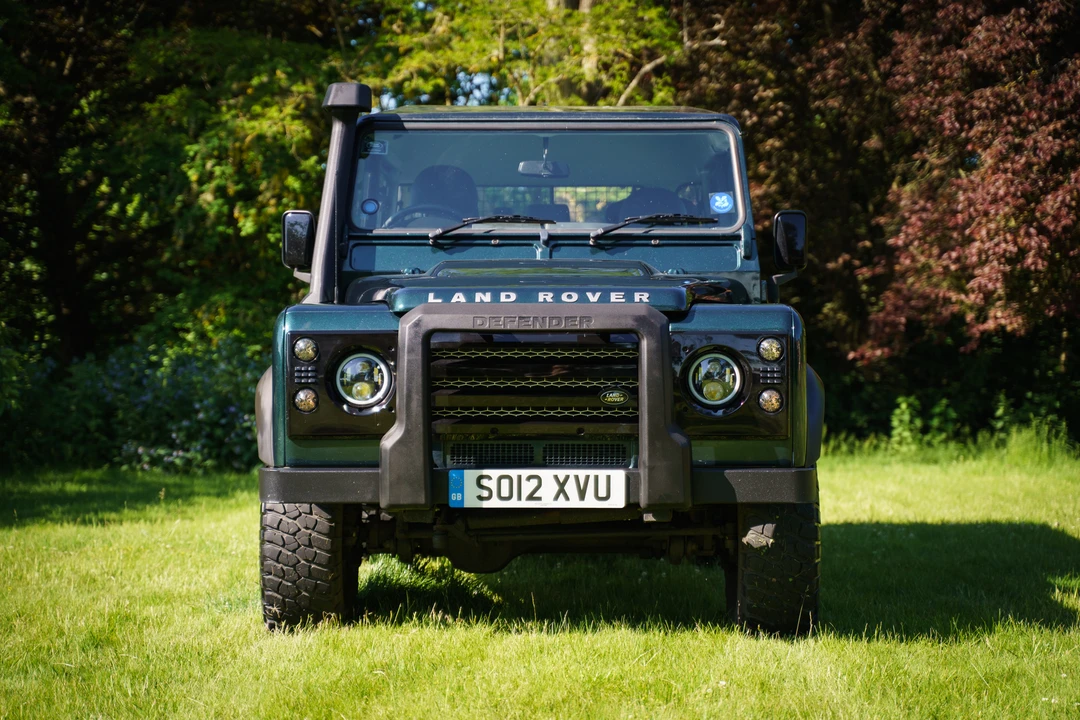 2012 Land Rover Defender 110 - Image 11 of 31