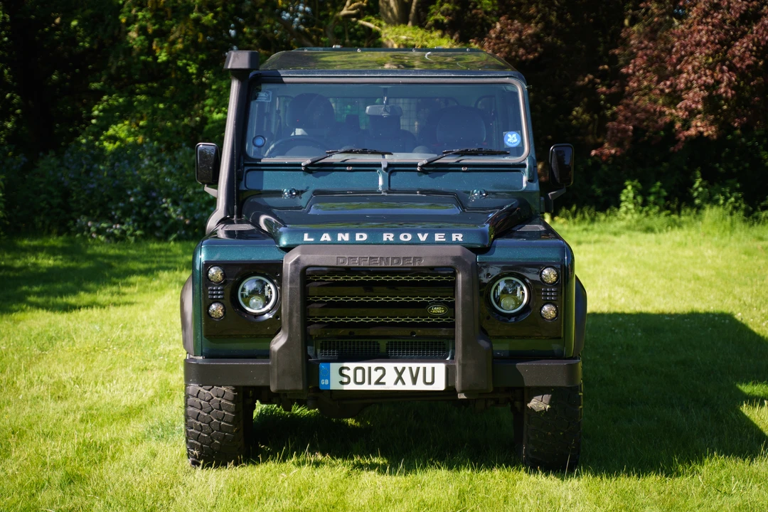 2012 Land Rover Defender 110 - Image 12 of 31