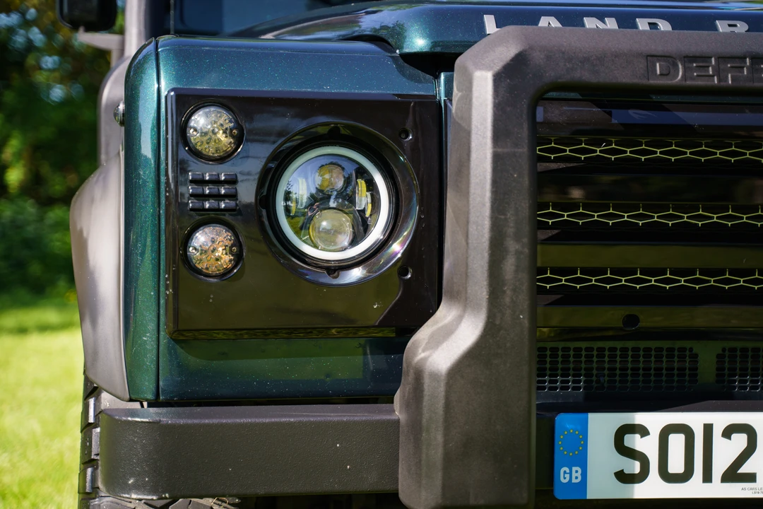 2012 Land Rover Defender 110 - Image 27 of 31